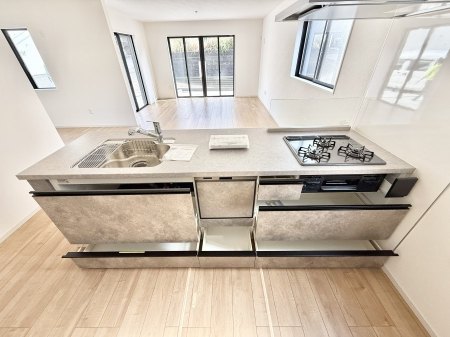 �L�b�`�� �����������������Ɗy�����Ȃ�A���K�ȃL�b�`�����