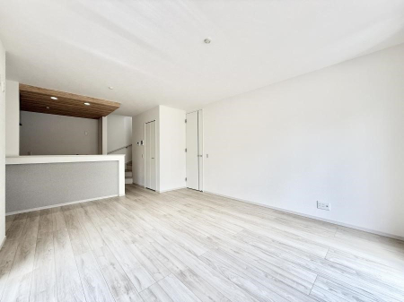 ���r���O ���������R�Ɖ�b�����܂��A�S�n�悢�ЂƂƂ�