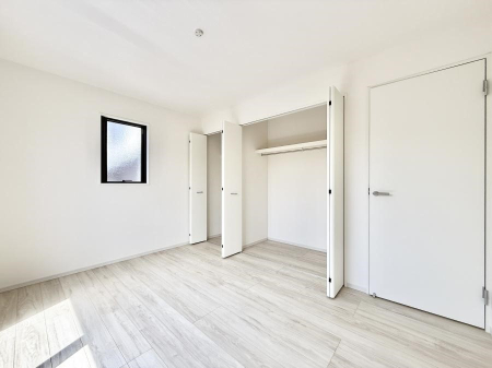 �q������ �������v���C�x�[�g��ԂƂ��ĐÂ��ŗ�������������񋟂��Ă���܂�