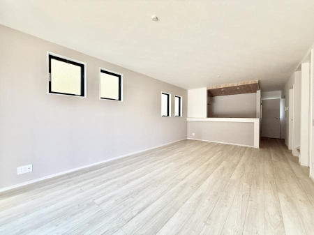 ���r���O ���������R�Ɖ�b�����܂��A�S�n�悢�ЂƂƂ�