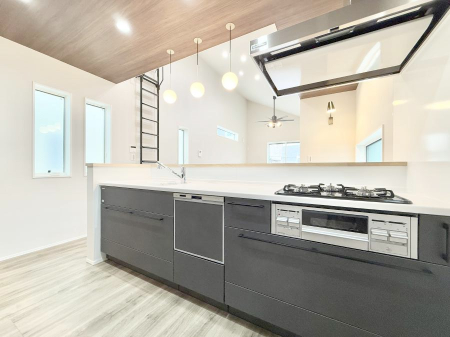 �L�b�`�� �������Ƒ����J��[�߂�A������̂���L�b�`��