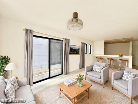 ���r���O ���������R�Ɖ�b�����܂��A�S�n�悢�ЂƂƂ�