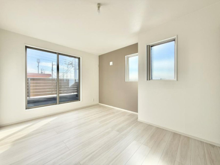 �Q�� ���������̔z�u��ʋC���̗ǂ��݌v�ŕ����̋�C�������炸�A��ɐV�N�ȋ�C������܂�