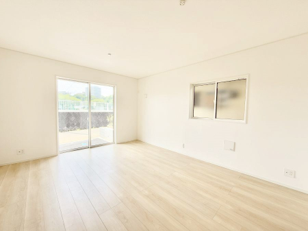 ���r���O ���������났�ƏΊ炪�W�܂�A�S���܂郊�r���O