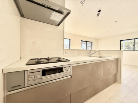 �L�b�`�� �������Ƒ����J��[�߂�A������̂���L�b�`��