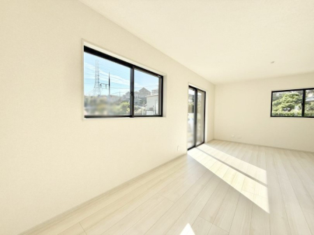 ���r���O ���������R�Ɖ�b�����܂��A�S�n�悢�ЂƂƂ�