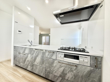 �L�b�`�� �������V���v���Ŕ������S�n�悢���Ԃ𐶂ރL�b�`�����