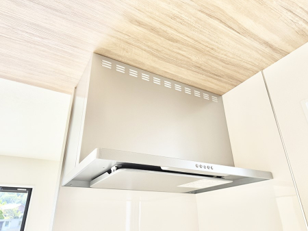 ���̑����� �ݔ����������̏��C����������C��ɗU������A�����I�ɔr�����ł��܂��B