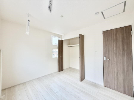 �q������ �������v���C�x�[�g��ԂƂ��ĐÂ��ŗ�������������񋟂��Ă���܂�