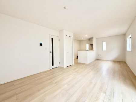 ���r���O ���������S�n�̂����A���z�̃��r���O