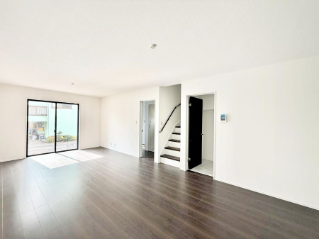 ���r���O ���������S�n�̂����A���z�̃��r���O