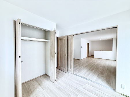 �q������ B����  ���v���C�x�[�g��ԂƂ��ĐÂ��ŗ�������������񋟂��Ă���܂�