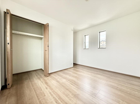 �q������ �������v���C�x�[�g��ԂƂ��ĐÂ��ŗ�������������񋟂��Ă���܂�