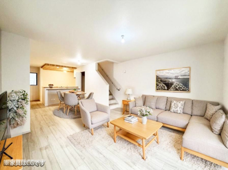 ���r���O ����