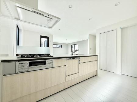 �L�b�`�� �������V���v���Ŕ������S�n�悢���Ԃ𐶂ރL�b�`�����