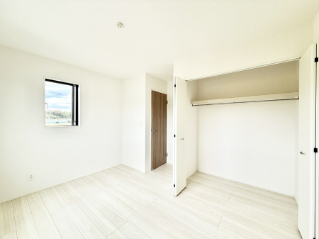 �q������ �������v���C�x�[�g��ԂƂ��ĐÂ��ŗ�������������񋟂��Ă���܂�