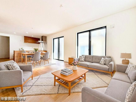 ���r���O ����