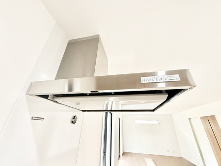 ���̑����� �ݔ����������̏��C����������C��ɗU������A�����I�ɔr�����ł��܂��B