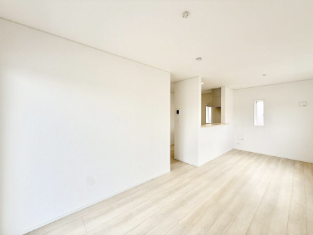 ���r���O ���������S�n�̂����A���z�̃��r���O