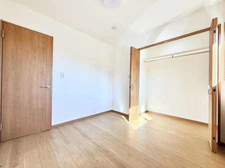 �Q�� ���������̔z�u��ʋC���̗ǂ��݌v�ŕ����̋�C�������炸�A��ɐV�N�ȋ�C������܂�