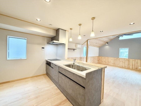 �L�b�`�� �������Ƒ����J��[�߂�A������̂���L�b�`��