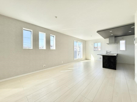 ���r���O ���������R�Ɖ�b�����܂��A�S�n�悢�ЂƂƂ�