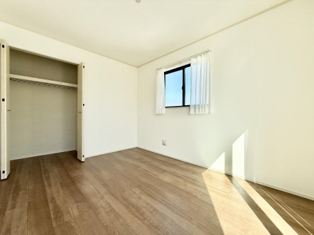 �q������ ����