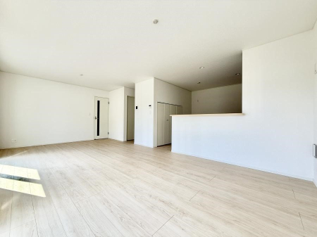 ���r���O ���������났�ƏΊ炪�W�܂�A�S���܂郊�r���O