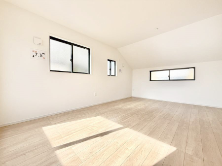 �q������ �������v���C�x�[�g��ԂƂ��ĐÂ��ŗ�������������񋟂��Ă���܂�