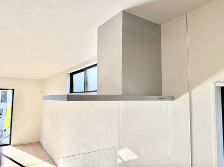 ���̑����� �ݔ����������̏��C����������C��ɗU������A�����I�ɔr�����ł��܂��B