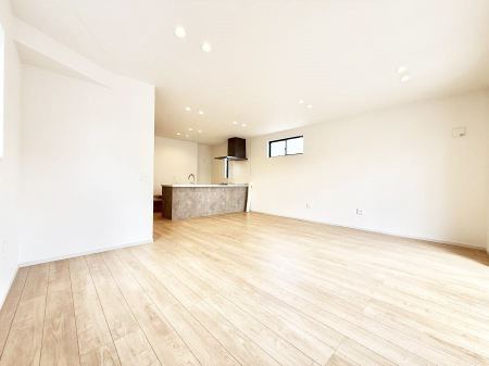 ���r���O ���������났�ƏΊ炪�W�܂�A�S���܂郊�r���O