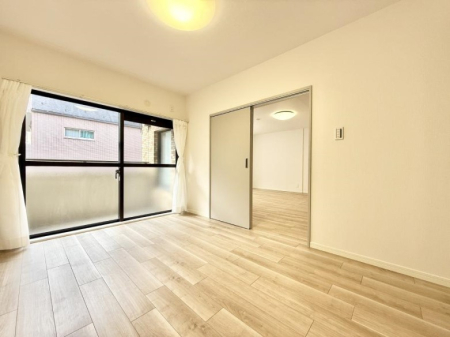 ���̑����� �������Ƒ��̏Ί炪���ӂ��A���났�̋��