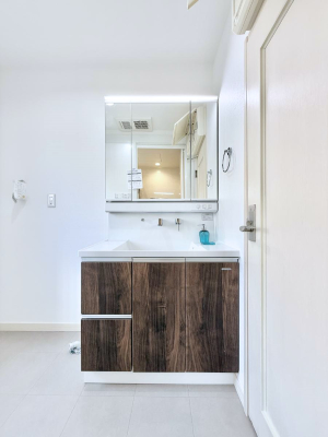 ���ʑ�E���ʏ� �������Ƒ��݂�Ȃ��g���₷���z�u�ł�