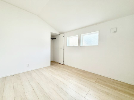 �Q�� ���������̔z�u��ʋC���̗ǂ��݌v�ŕ����̋�C�������炸�A��ɐV�N�ȋ�C������܂�