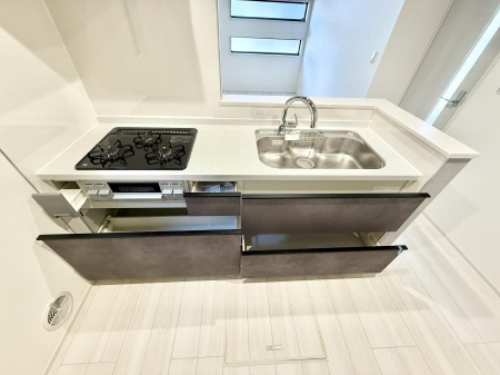 �L�b�`�� �������Ƒ����J��[�߂�A������̂���L�b�`��