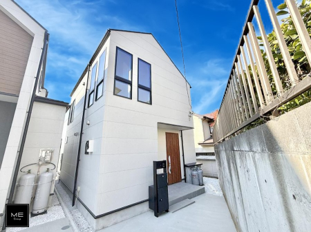 ���n�O�ώʐ^ �O�ρ��V������炵���n�܂�ꏊ�ŁA�Ƒ����J��[�߂�