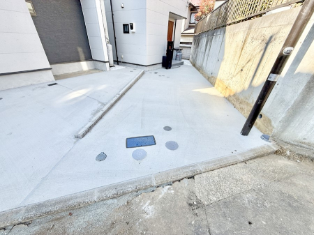  �O�ρ��J�[�X�y�[�X�L