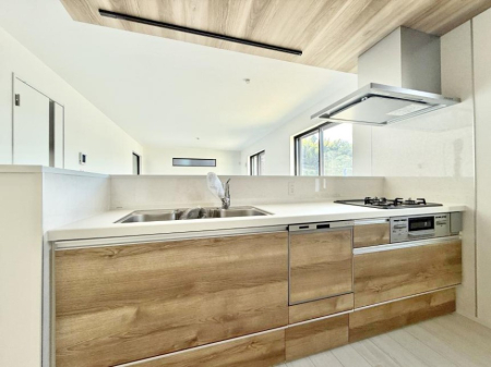 �L�b�`�� �������Ƒ����J��[�߂�A������̂���L�b�`��