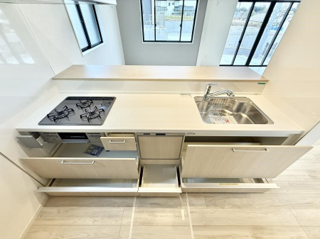 �L�b�`�� �������Ƒ����J��[�߂�A������̂���L�b�`��