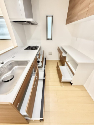 �L�b�`�� �������Ƒ����J��[�߂�A������̂���L�b�`��