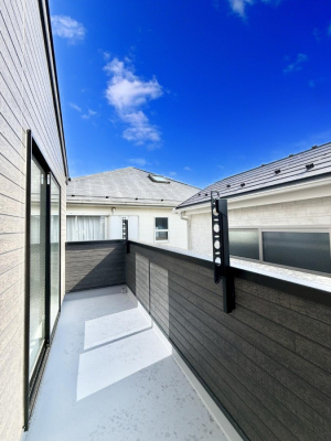 �o���R�j�[ ������ �G�߂̈ڂ낢����������J���I�ȋ�Ԃł�