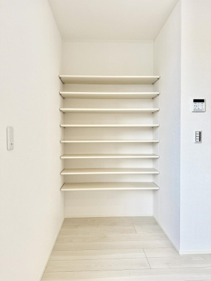 ���[ ����