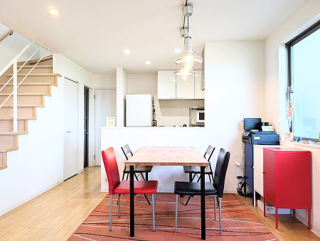 ���r���O ���������났�ƏΊ炪�W�܂�A�S���܂郊�r���O