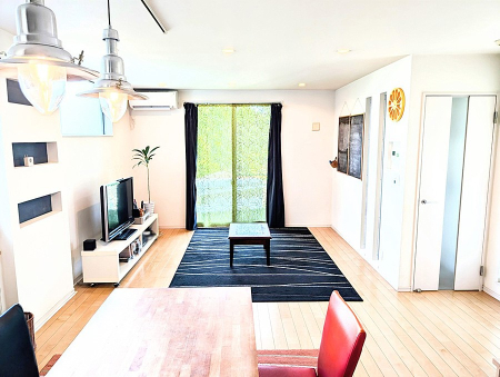 ���r���O ���������S�n�̂����A���z�̃��r���O