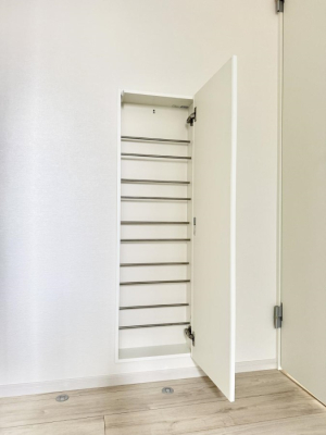 ���[ ����