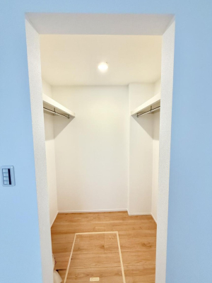 ���[ ����