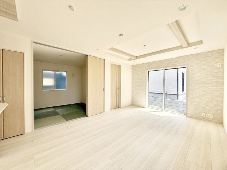 ���r���O ���������R�Ɖ�b�����܂��A�S�n�悢�ЂƂƂ�