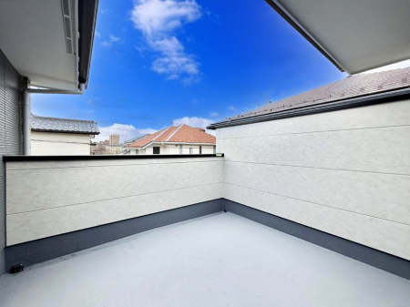 �o���R�j�[ ������ ���R��g�߂Ɋ�����A�J���I�ȃo���R�j�[