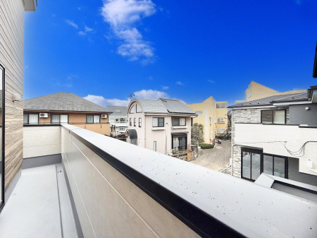 �o���R�j�[ ������ �G�߂̈ڂ낢����������J���I�ȋ�Ԃł�