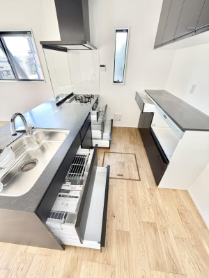 �L�b�`�� �����������������Ɗy�����Ȃ�A���K�ȃL�b�`�����